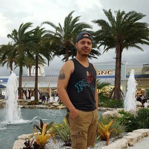 Meet your Posher, Julio